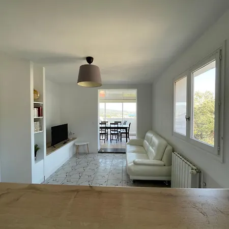 Apartment De Avec Vue Et Terrasse *